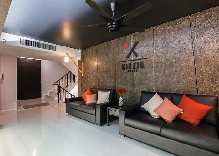 Kitzio House Hotel Huai Kwang